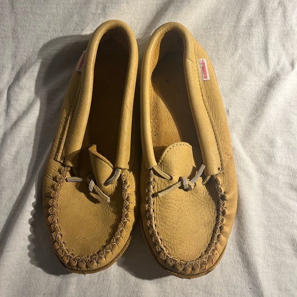 SoftMoc slip ons (Size 7.5/8) - Picture 3 of 8